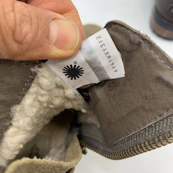 UGG Kilmer II Boots Womens Size 6 Medial Zipper Water Resistant Sherpa Lining - Picture 10 of 12